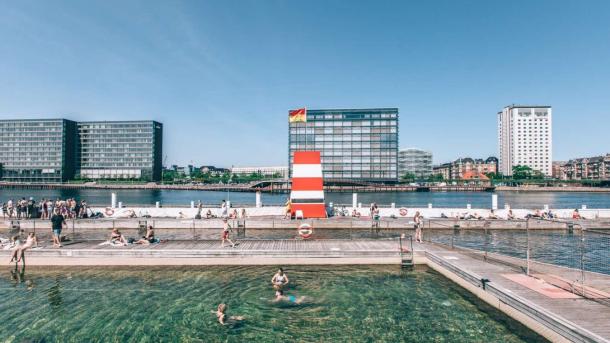 Swim in the harbour in the middle of Copenhagen